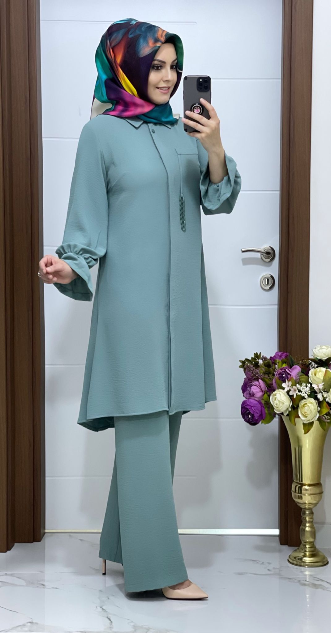 Ayrobin kolları büzgülü takım - Görsel 8