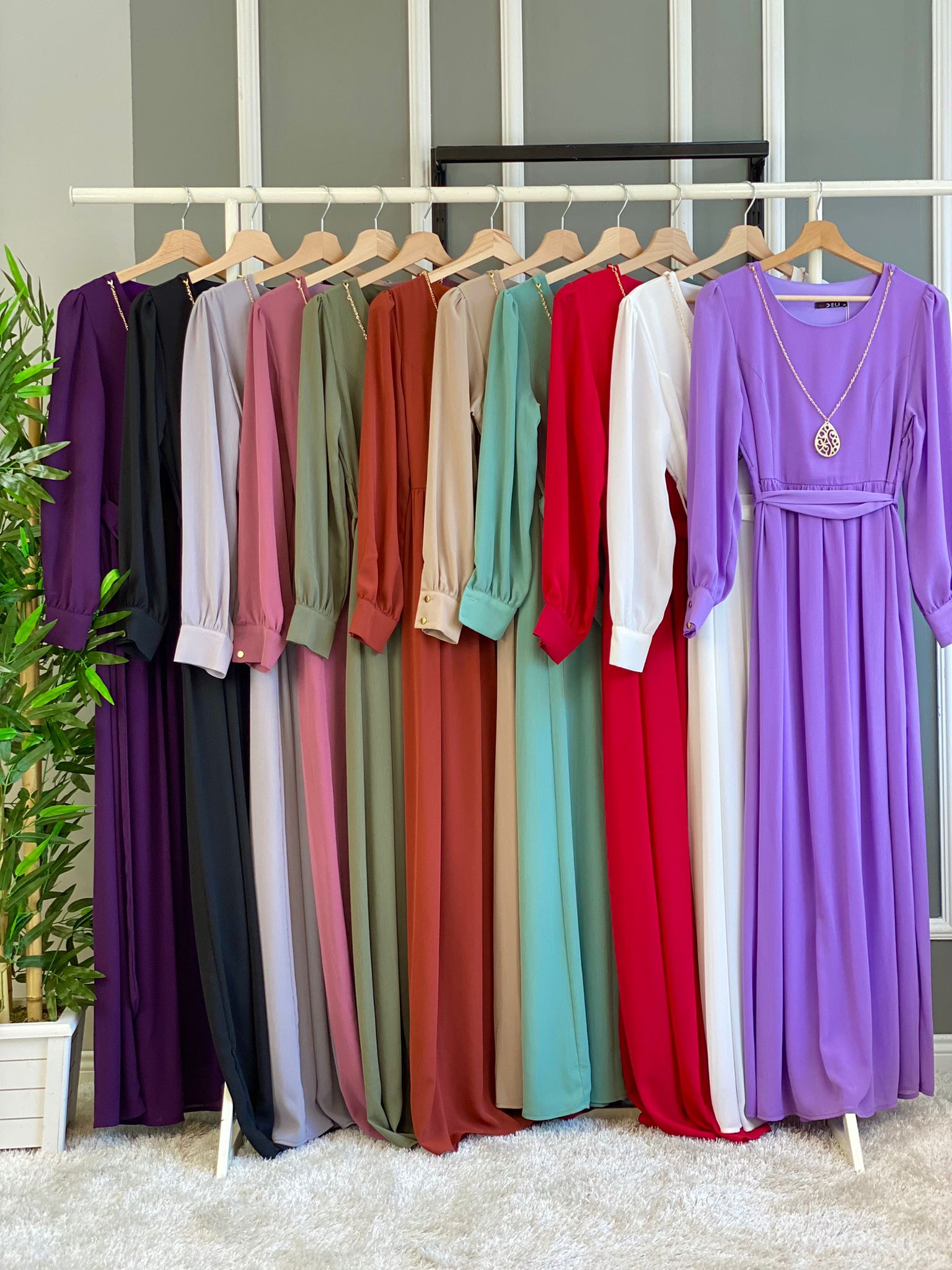 Kolyeli astarlı şifon elbise - Görsel 2