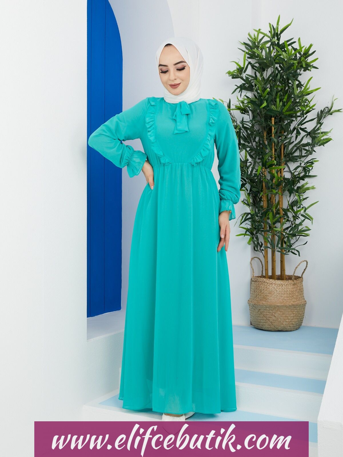 Fırfırlı detaylı şifon elbise