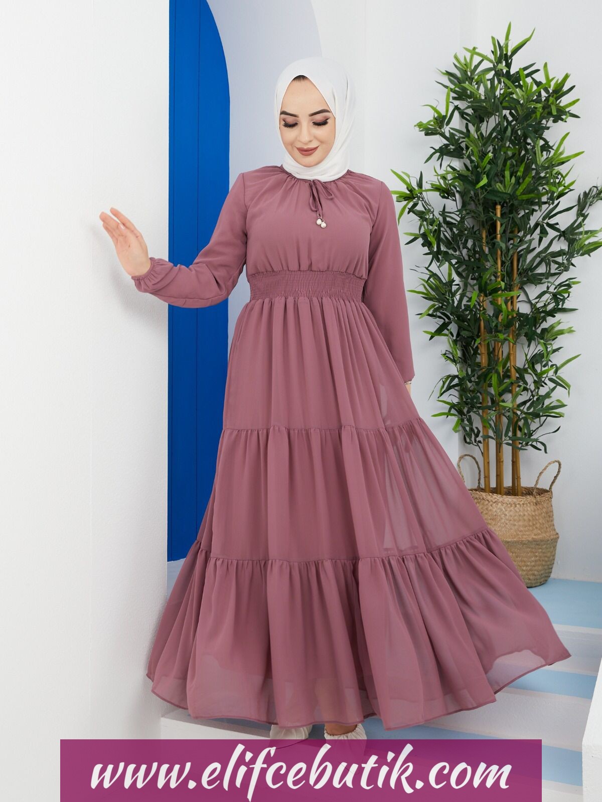 Yaka bağlamalı şifon elbise