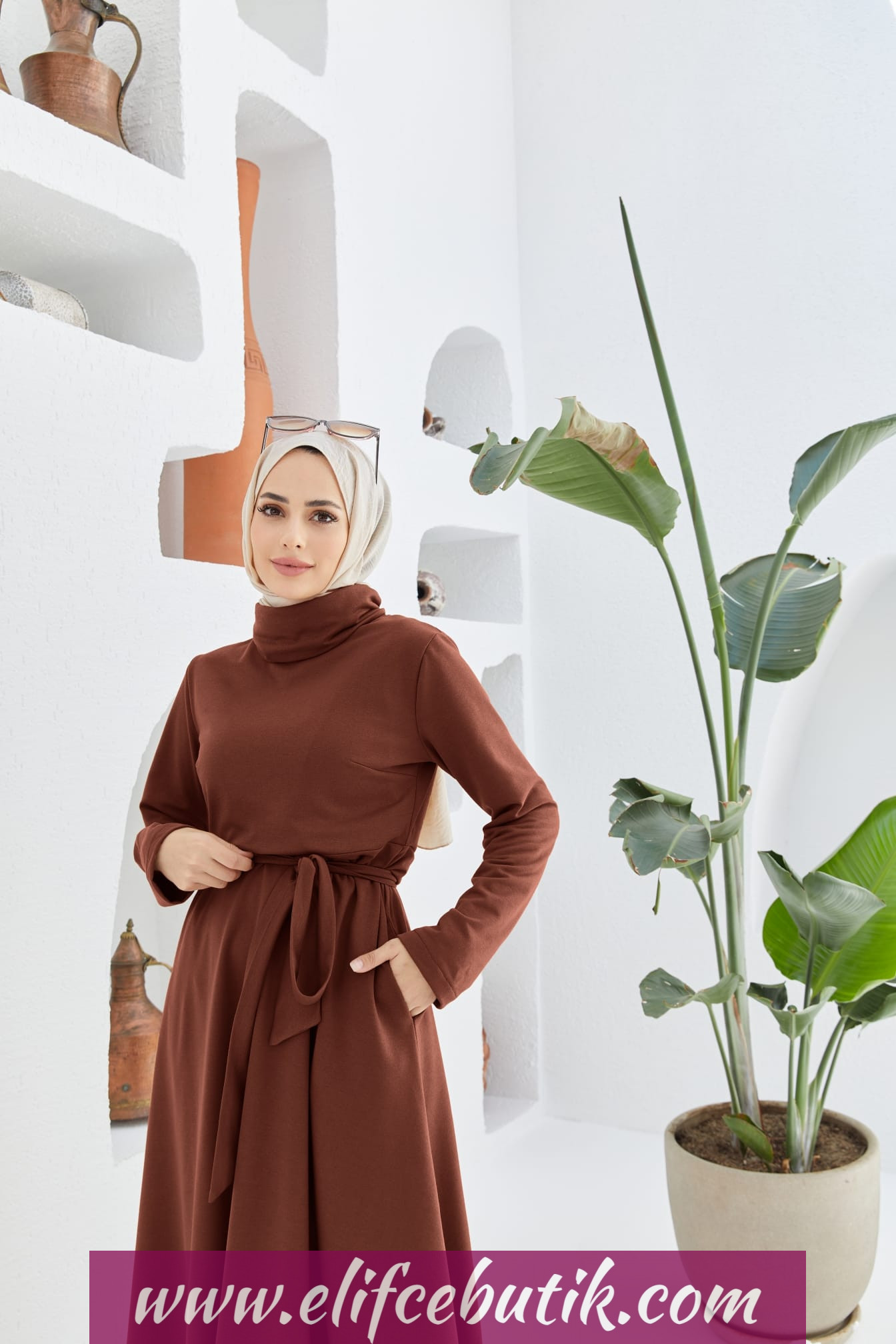 Boğazlı kuşaklı Cepli elbise - Görsel 24