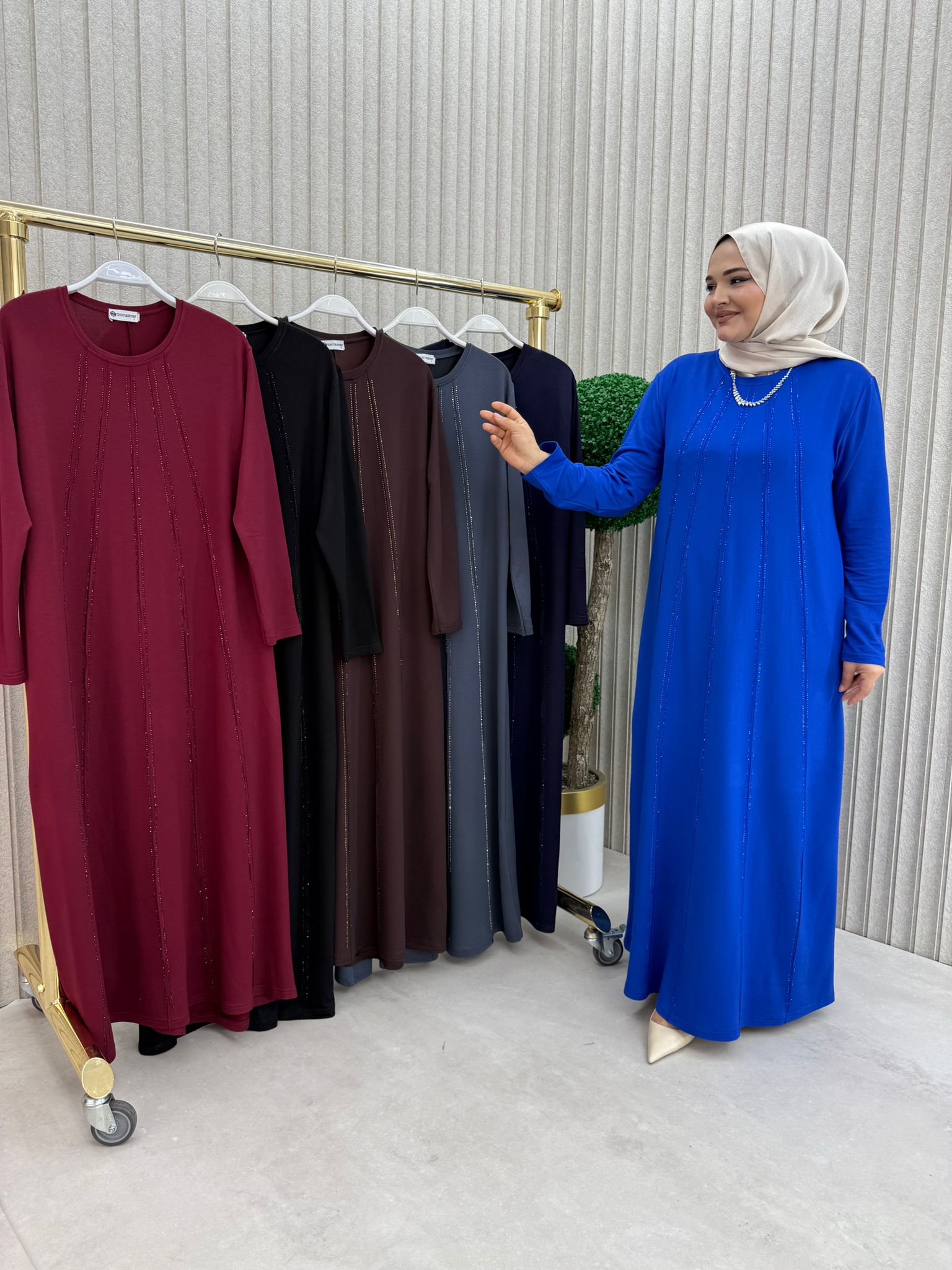 Elina Büyük Beden Kristal Kumaş Elbise - Görsel 2